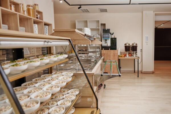 В ресторане клиники «Три сестры»