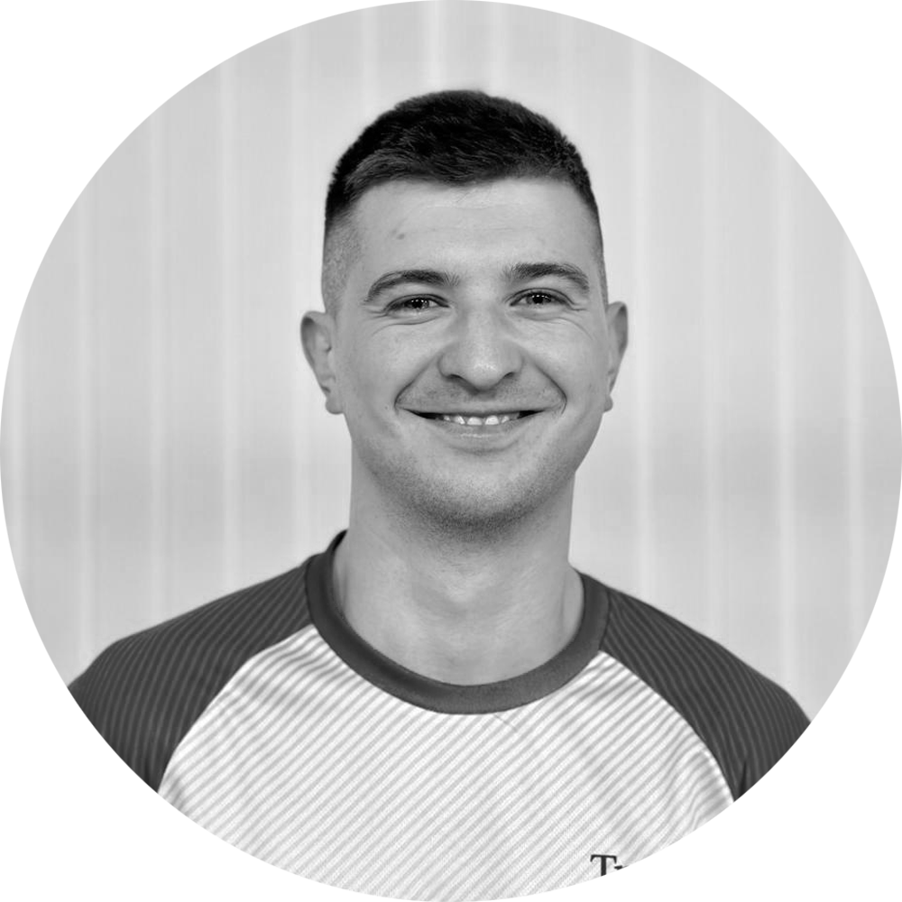 фото массажиста клиники Сергея Дрождина